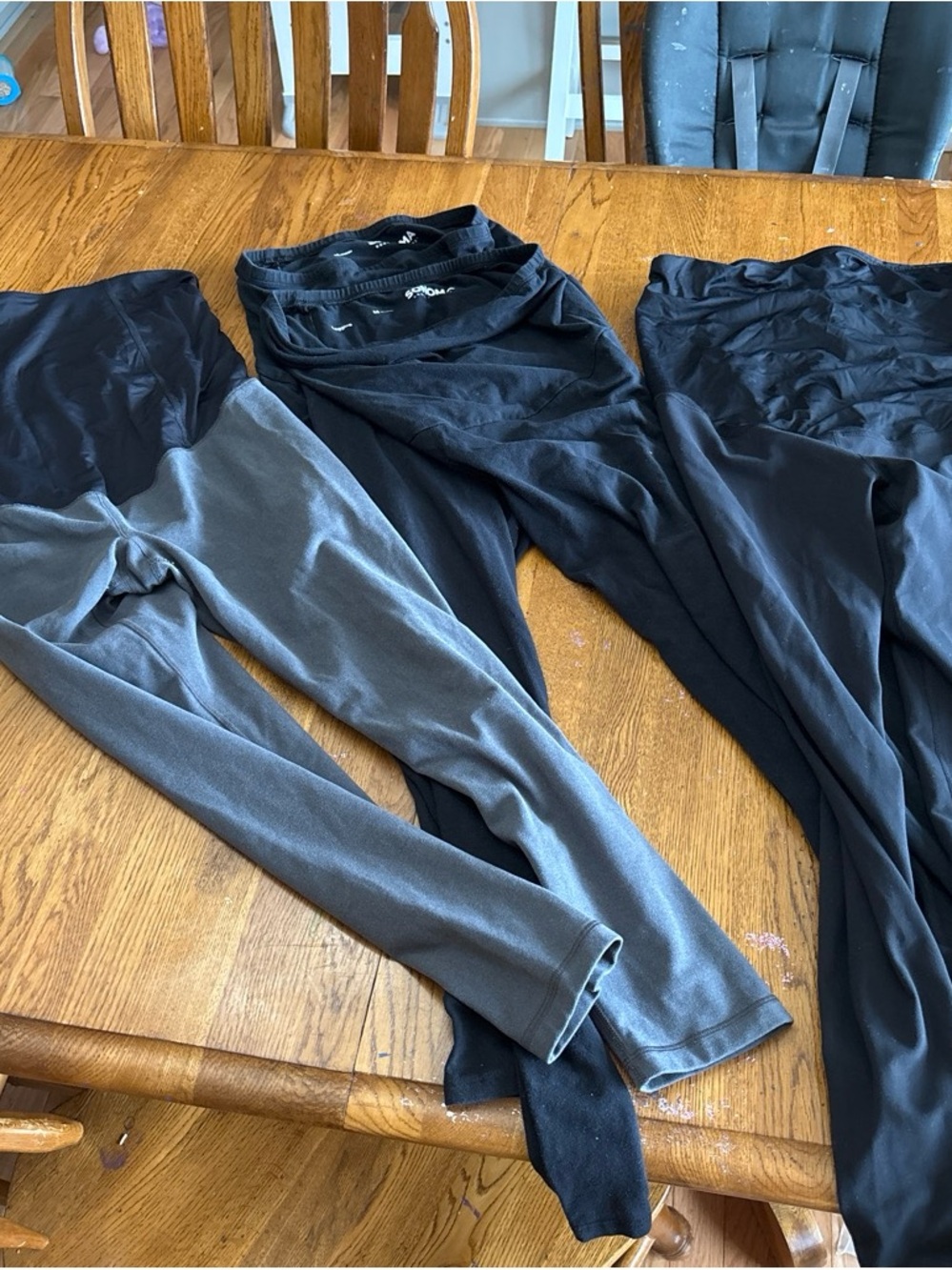 Maternity Leggings Bundle — 4 Pairs | Size M - Picture 8 of 8